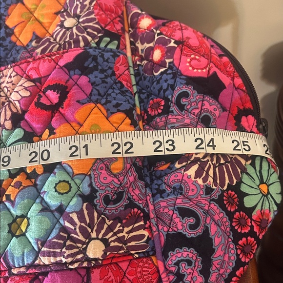 Vera Bradley Floral Fiesta LARGE Travel Weekender Bag, Soft Suitcase - Picture 13 of 16